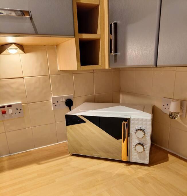 Cosy Central Modern Apartment Nantwich Exterior foto